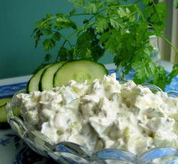 Bela letnja salata od krastavaca