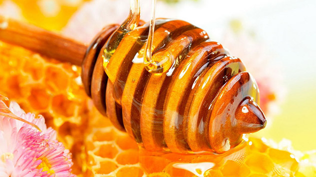 10 načina na koje  med može da vas  liječi