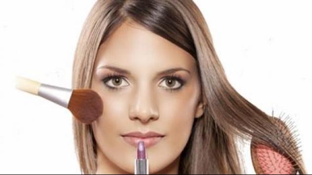 Uradi sama: Fiksator za šminku – Dugotrajniji make up