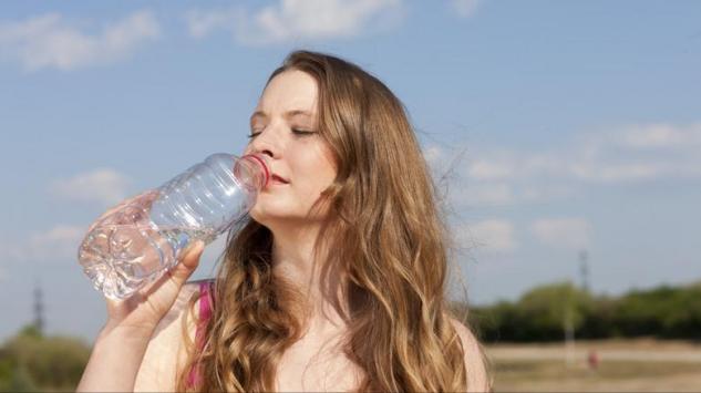 Smije li se piti voda iz zagrijane plastične flaše?