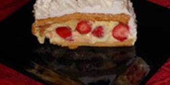 Voćna torta sa jagodama