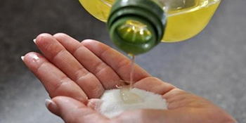 Piling za ruke od maslinovog ulja i šećera
