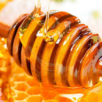 Kako da  iskoristite “magičnu” kombinaciju tople vode i meda!?