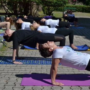 U 14 crnogorskih gradova obilježen Međunarodni dan joge