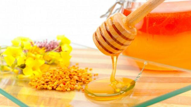 Prirodni lijek za imunitet od meda i kurkume